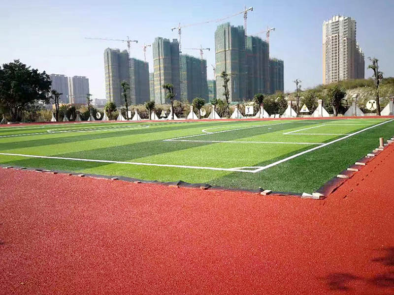 塑膠跑道怎么現(xiàn)場檢測報告？