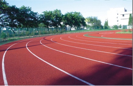 為什么塑膠跑道要選擇適用塑面層類型？